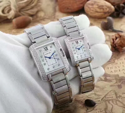 カルティエ時計正面デザイン